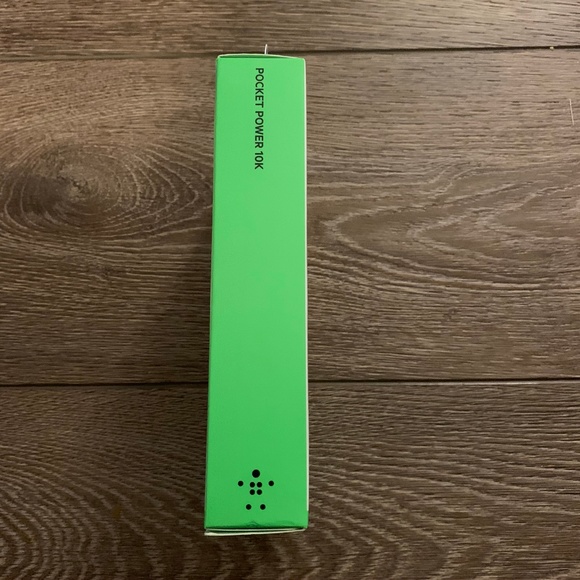 Belkin Pocket Power 10K Power Bank - Picture 4 of 4